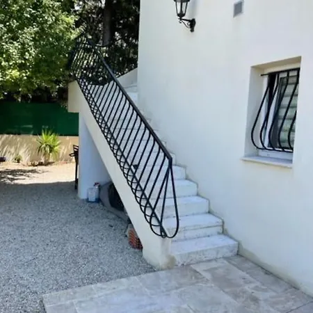 Superbe A Les Pins * ז'ואן-לה-פינס