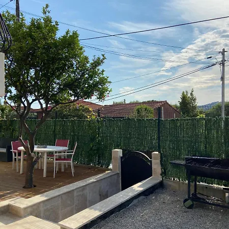 Beau A Les Pins Apartment *